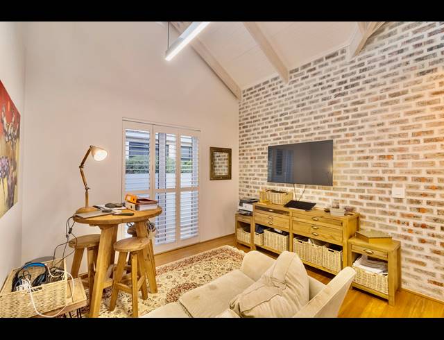 3 BEDROOM HOUSE FOR SALE IN GROTTO BAY